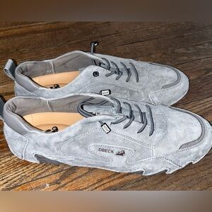 Dbeck Men’s SundayStroll Vibe Walking Shoes Gray Suede Comfort Lifestyle EUC